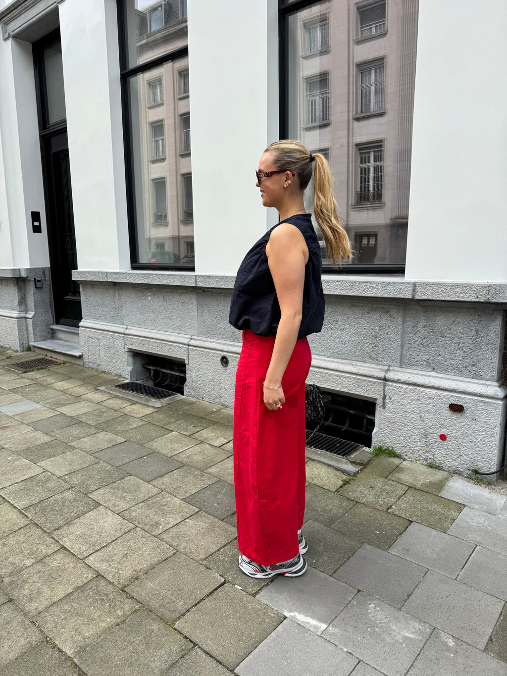 Rouge trousers